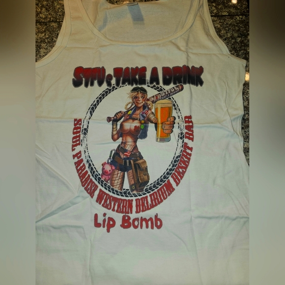 Lip Bomb Ladies white Tank top Size Large - Picture 1 of 1
